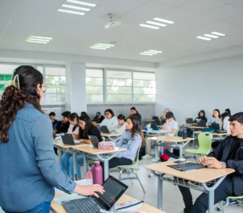 Orientación vocacional profesional en Preparatoria OAK Celaya